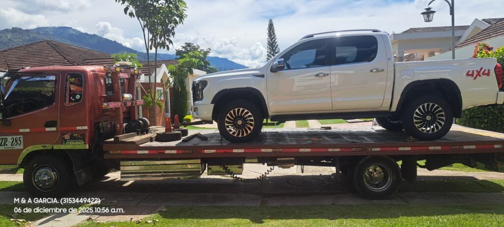 Servicio-de-grua-camioneta